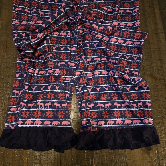 Simply Southern Medium Pajama Pants With Ruffled Bottoms Moose Bear Western Cozy - Picture 4 of 5